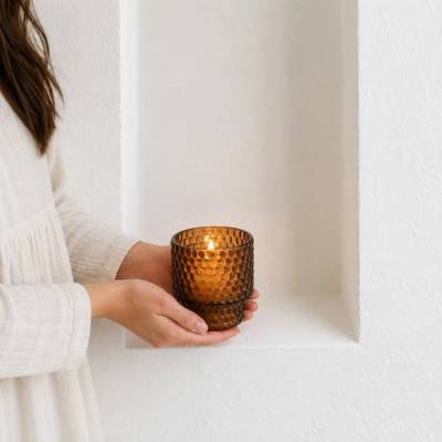 Wikholm Form Svícen Dotti Diamant hnědý M