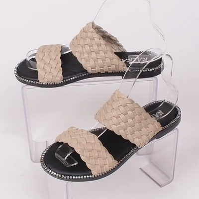 Кожени чехли в бежов цвят с равна подметка