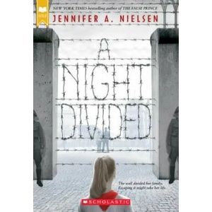 Night Divided (ISBN: 9780545682442)