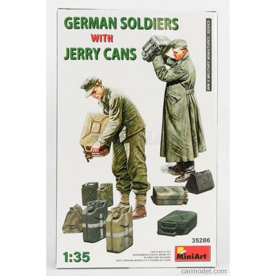 Miniart Figúrky Nemeckí vojaci s plechovkami od nápojov 1945 / 1:35