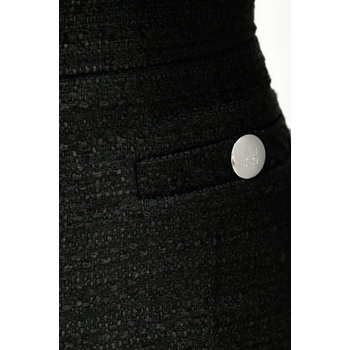 HUGO Къс панталон hugo в черно с изчистен дизайн с висока талия 50537635 (50537635)