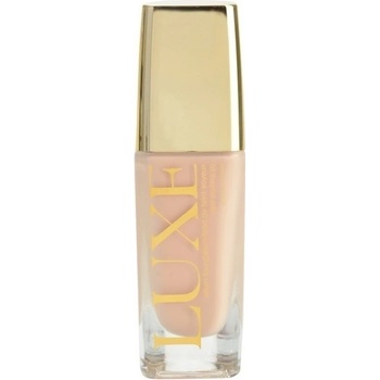 Avon Luxe hedvábný tekutý make-up SPF20 Porcelain 30 ml