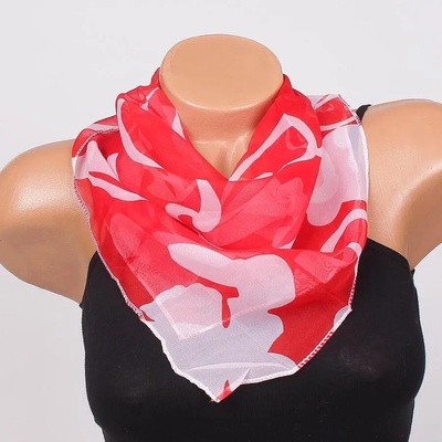 Красиво дамско фишу в червено с бели орнаменти