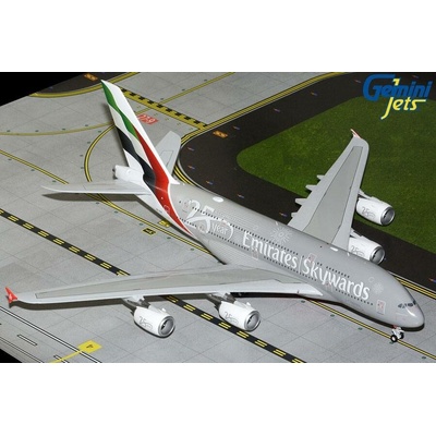 Gemini Airbus A380-861 Emirates 2023s Colors 1:200