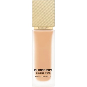 Burberry Beyond Wear Perfecting Matte Foundation течен фон дьо тен с матов завършек цвят Medium Warm 60 30ml