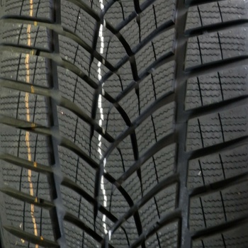 Goodyear UltraGrip Performance Gen-1 275/45 R21 110V