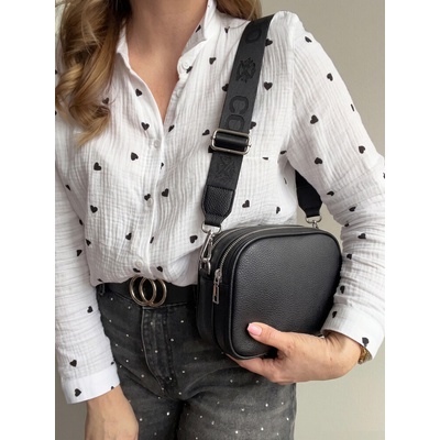 Čierna crossbody s troma priehradkami malá a praktická