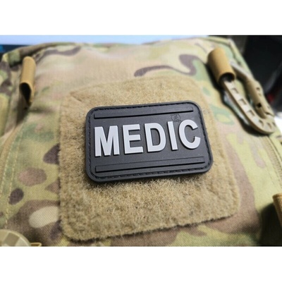 JACKETS TO GO nášivka MEDIC velcro ČERNÁ