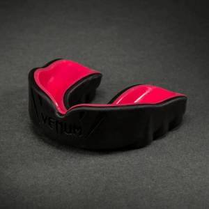 Venum | Официален Вносител за България Протектор за зъби Venum Challenger Mouthguard - Black/Raspberry