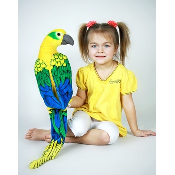 Nádherný papoušek Ara žlutý