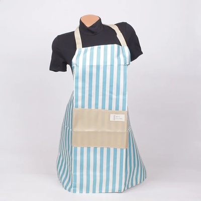 Раирана готварска престилка в бяло и синьо