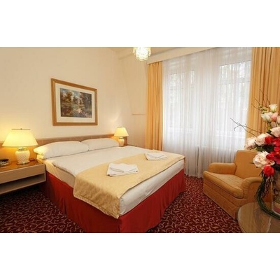 Wellness pobyt se snídaní i thajskou masáží v Hotelu Romania v Karlových Varech pro 2 osoby