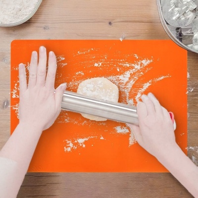 ORION Vál silikonový na těsto 40 x 30 cm, oranžový