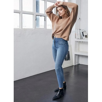 Image 1 of Ysabel Mora КЛИН 70268