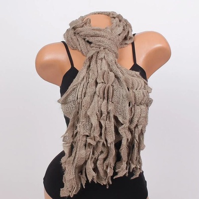 Моден дамски плетен шал в цвят каки