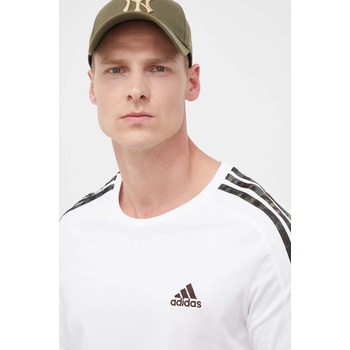 Adidas Памучна тениска adidas в бяло с апликация (IC9343)