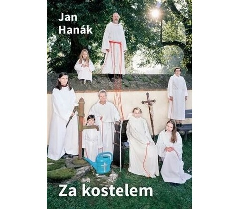 Za kostelem