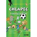 Chlapec v kopačkách