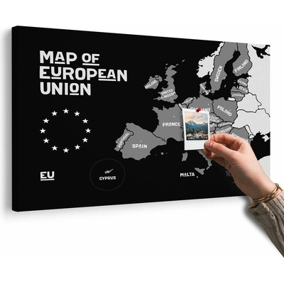 Obraz na korku náučná mapa s názvami krajín európskej únie v čiernobielom prevedení