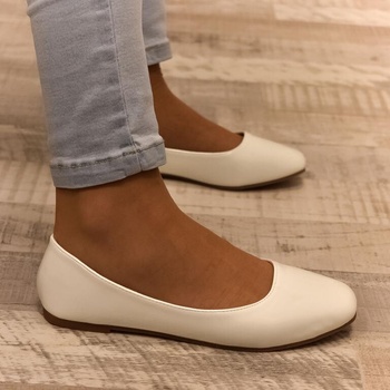 Dámske biele lakované baleríny Amína