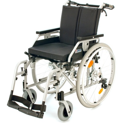 Invalidní vozík s brzdami 318-23 šířka sedu 40 cm