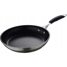 Bergner Tradiční pánev 24 cm s nepřilnavým povrchem