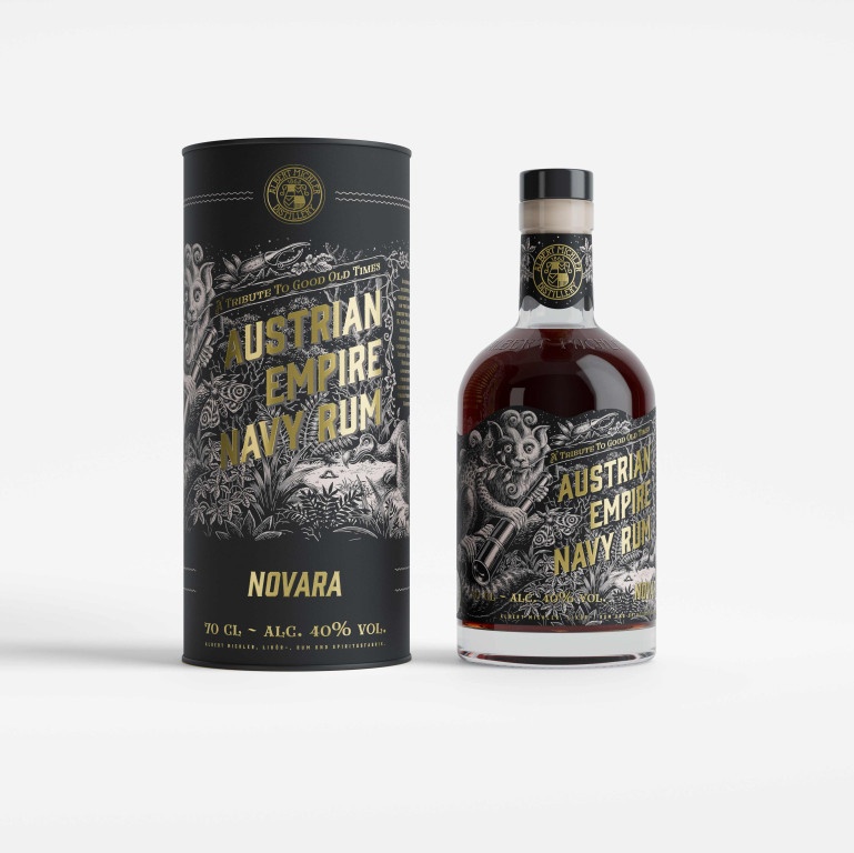AUSTRIAN EMPIRE NAVY RUM 40% NOVARA ラム酒 Austrian Empire Navy Novara 40% 0,7 l (tuba) od 719 Kč