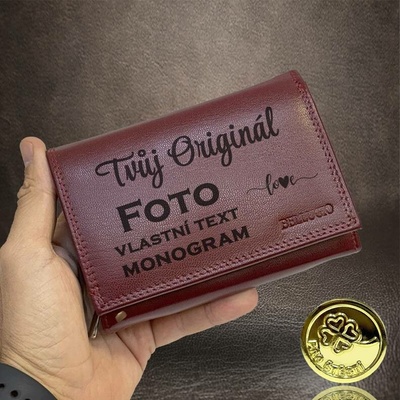 Malá bordó dámská kožená peněženka s kapsou na mince na klip gravírování monogram u textu i foto grafie foto vč. monogram u textu
