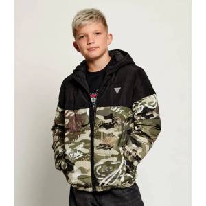 GUESS Детско зимно яке Guess Camo Block - камуфлажен принт и черен блок