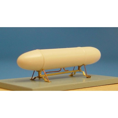 Brengun British 50gal fuel tank w-rack accessories 1:48