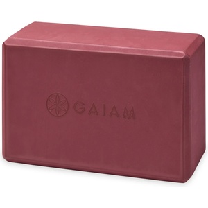 GAIAM Йога блокче Gaiam Yoga Block - Cherry - размер 22, 9 x 15, 2 x 10, 1 cm (580-1873-0111)