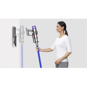 Dyson V11 Fluffy