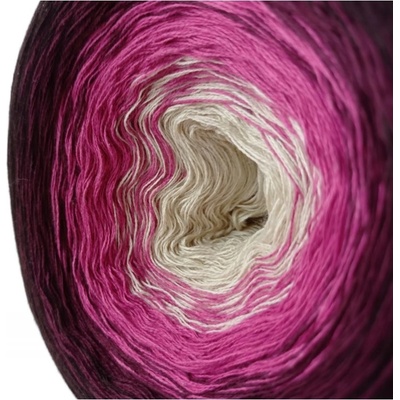 YarnMellow Duhová klubíčka Butterfly Mini 9. Maliny v čokoládě (Příze Duhové klubko Butterfly Mini 85. Sedmikráska, 50% bavlna + 50% akryl. Jemná směsová příze s postupnými barevnými přechody. Klubko