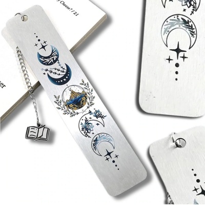 Camerazar Camerazar Stříbrná kovová záložka do knihy s motivem Měsíce. – Zboží Mobilmania