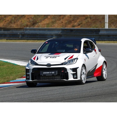 Jízda na okruhu v Toyota GR Yaris