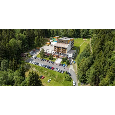 Wellness pobyt v Hoteli Kamzík v českých Jeseníkoch s polpenziou a športovými aktivitami