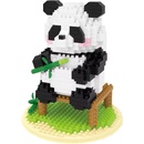 Wise Hawk Panda s bambusem