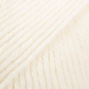 DROPS Design Karisma Uni Colour 01 Off White Плетива прежда (101001)