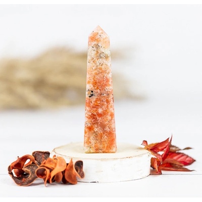 Obelisk Sluneční kámen (sunstone)