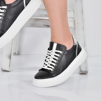 Tinti Shoes Дамски кецове Stella black white