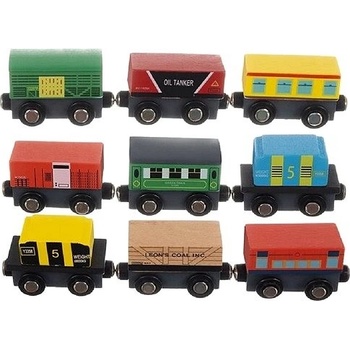 Kruzzel 23522 Dřevěný magnetický vláček