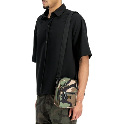 Alpha Industries taška na rameno Label Messenger Small Bag wdl camo 65