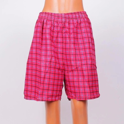 Мъжки макси шорти с кариран десен в червено