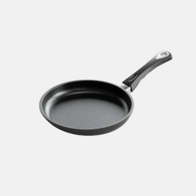 AMT Pánev 24 cm na indukci
