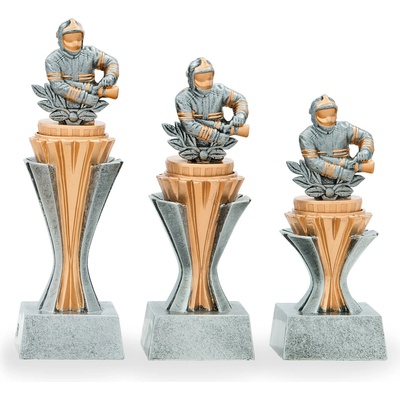 Trofej s hasičem výška 17 cm zlatá/stříbrná