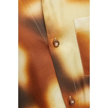 Nanushka Копринена риза Nanushka SEBAS в жълто със стандартна кройка с класическа яка NM24FWSH04717 (NM24FWSH04717)