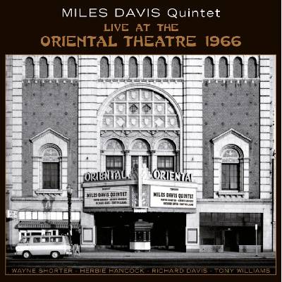 - Live at the Oriental Theatre 1966 (2 LP) (7451107770717)