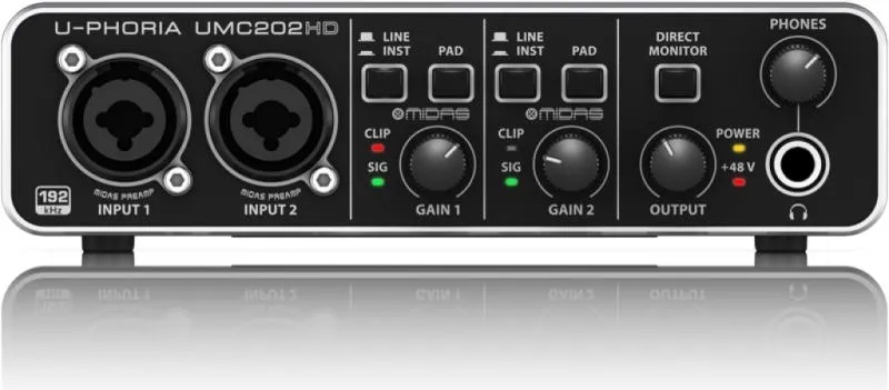 BEHRINGER UMC202HD