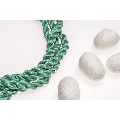 Vyšívací příze, 100% hedvábí, modrá 67-5 – Zboží Dáma