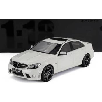 Image 1 of GT SPIRIT 1: 18 Mercedes Bnez c63 amg Диамантено бяло